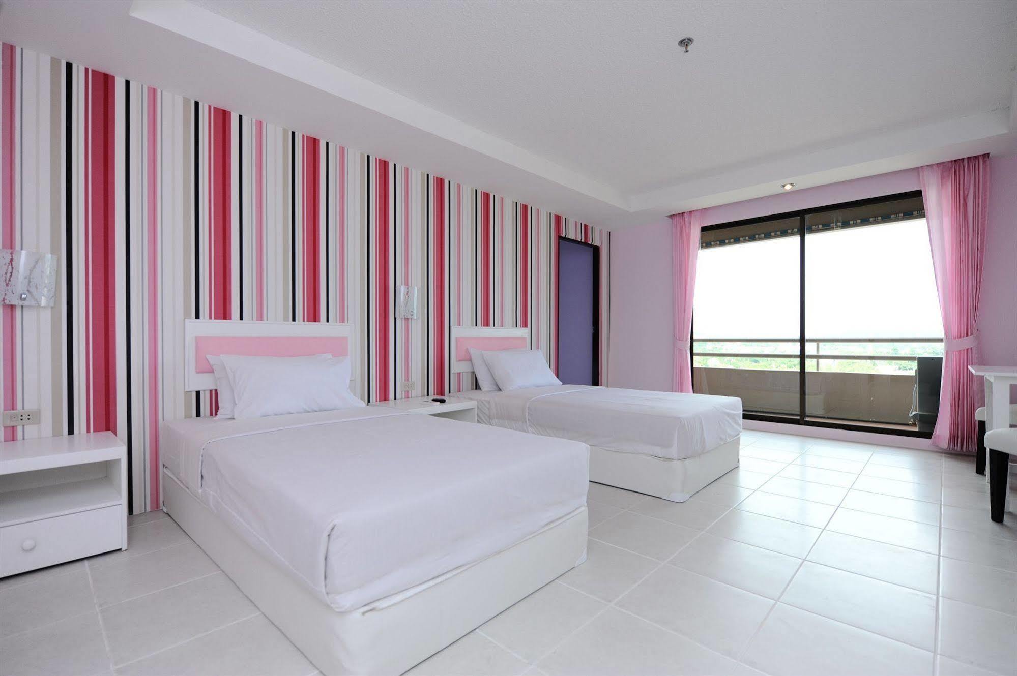 Angket Hip Residence Pattaya Bagian luar foto